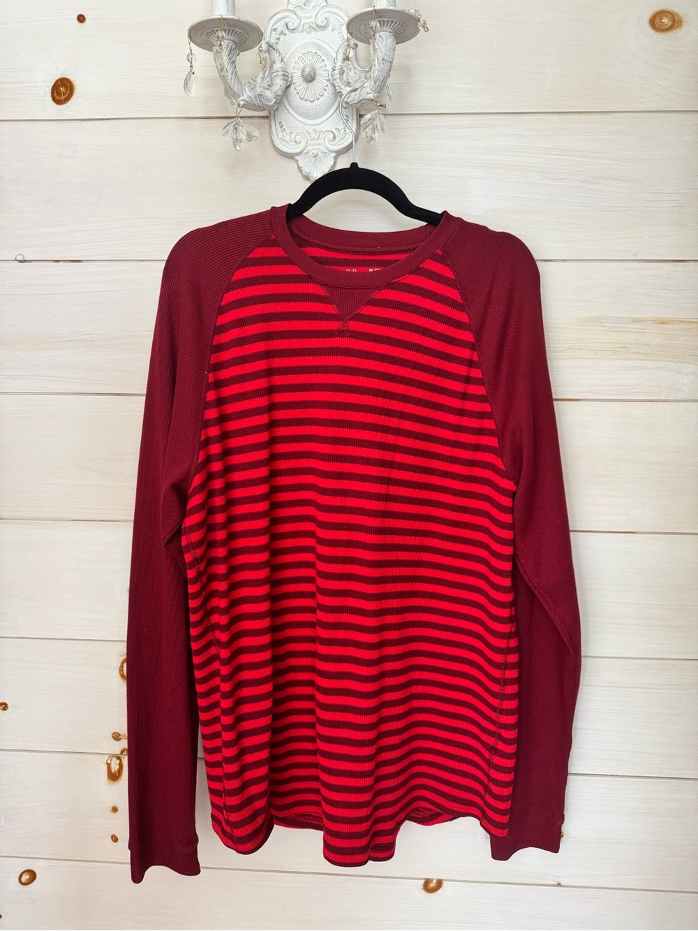 Under Armour Men's Red and Burgundy Striped Long-Sleeve Raglan Tee